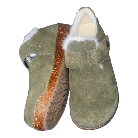 Earth Origins Aurora Jade Suede Cork Sole Velcro closure Faux Fur Lining Clogs 6 - Picture 8 of 10
